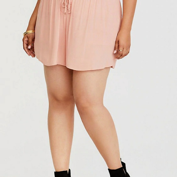 NWOT Torrid Shorts - Picture 2 of 3